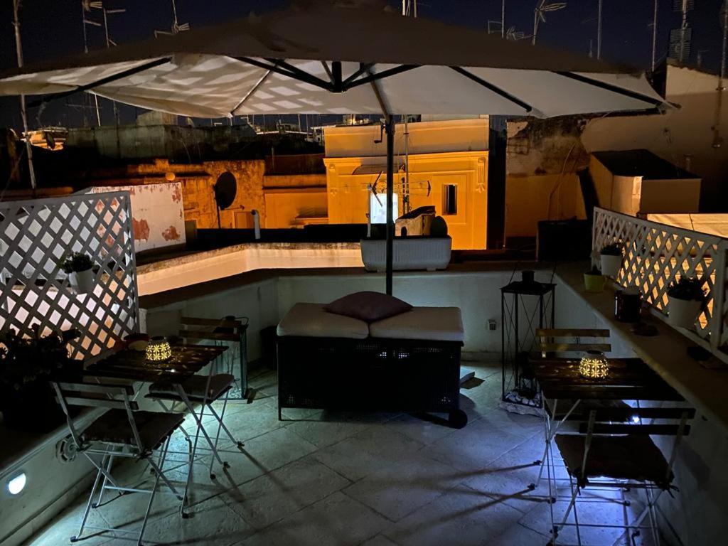 Le Nicchie Hotel Bari Bagian luar foto