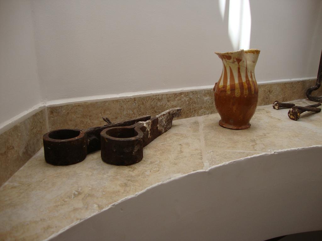 Le Nicchie Hotel Bari Bagian luar foto